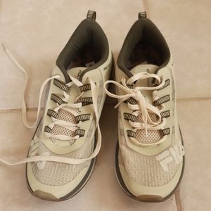 Fila x project7, mens/women's, size 8M US, cream